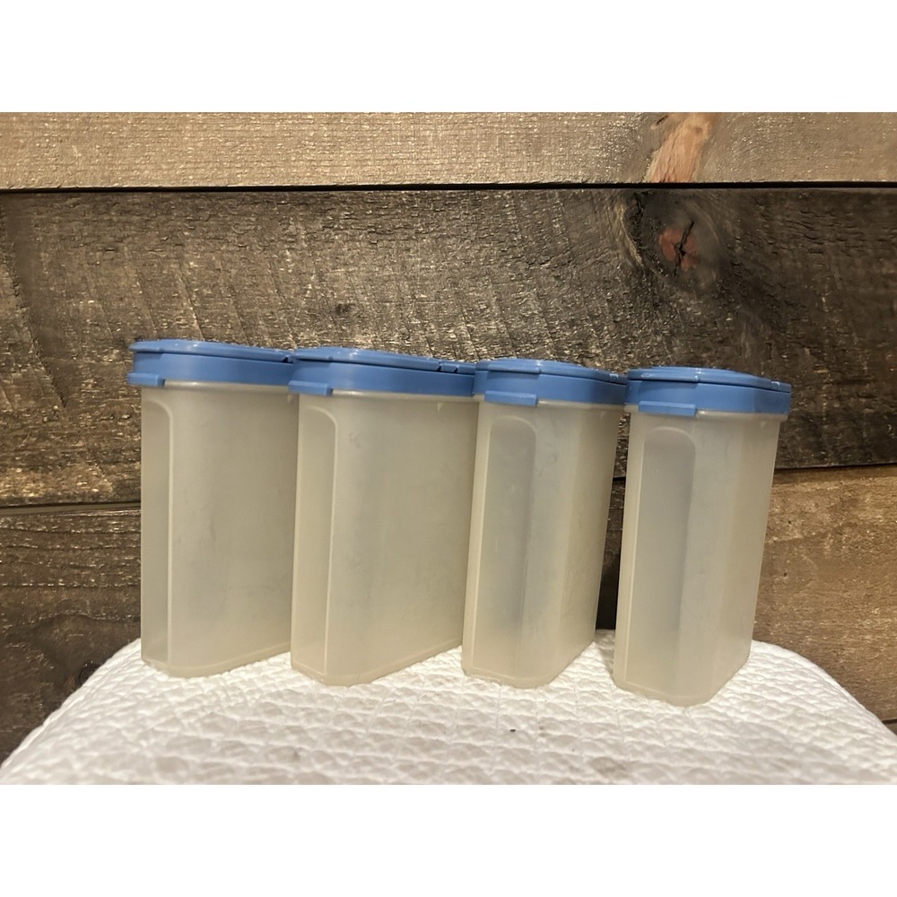 Set Of 4 Vintage Tupperware 1846 Spice Containers Modular Mates Blue Tops.